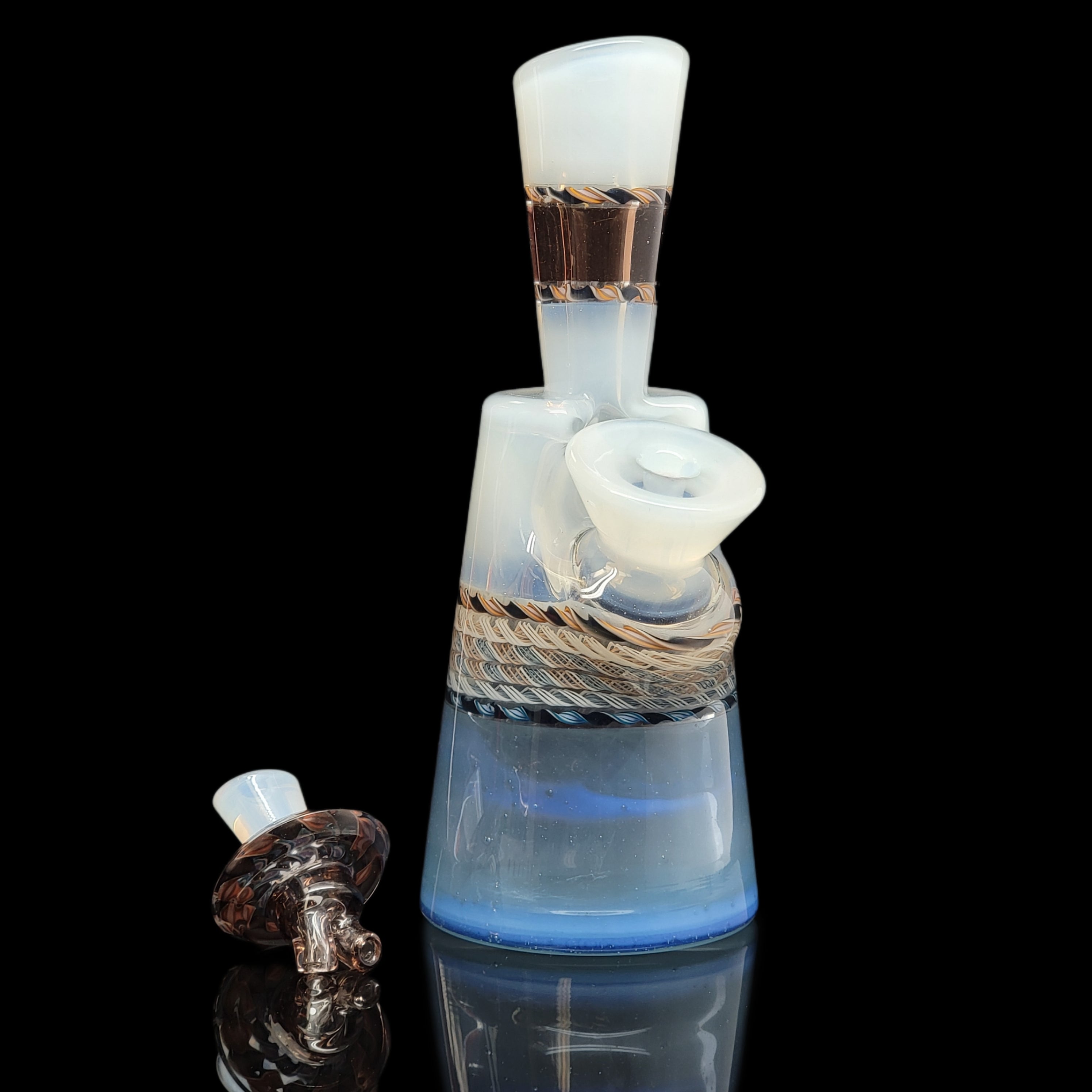 Hustler Ghost By C. Lanni / Glassblowingbusiness
